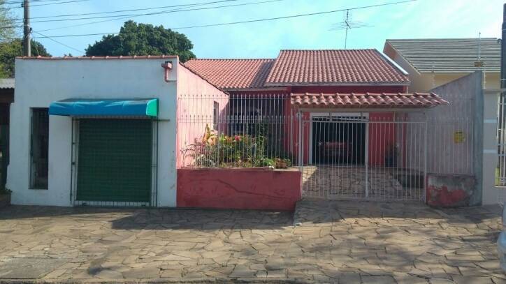 CASA A 5 MINUTOS DO CENTRO