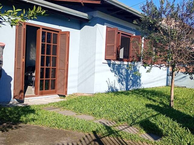 #2512 - Casa para Venda em Esteio - RS - 1