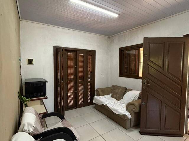 #2699 - Casa para Venda em Esteio - RS - 3