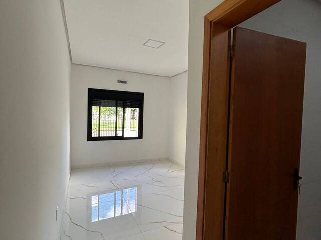 #2780 - Casa para Venda em Esteio - RS - 3