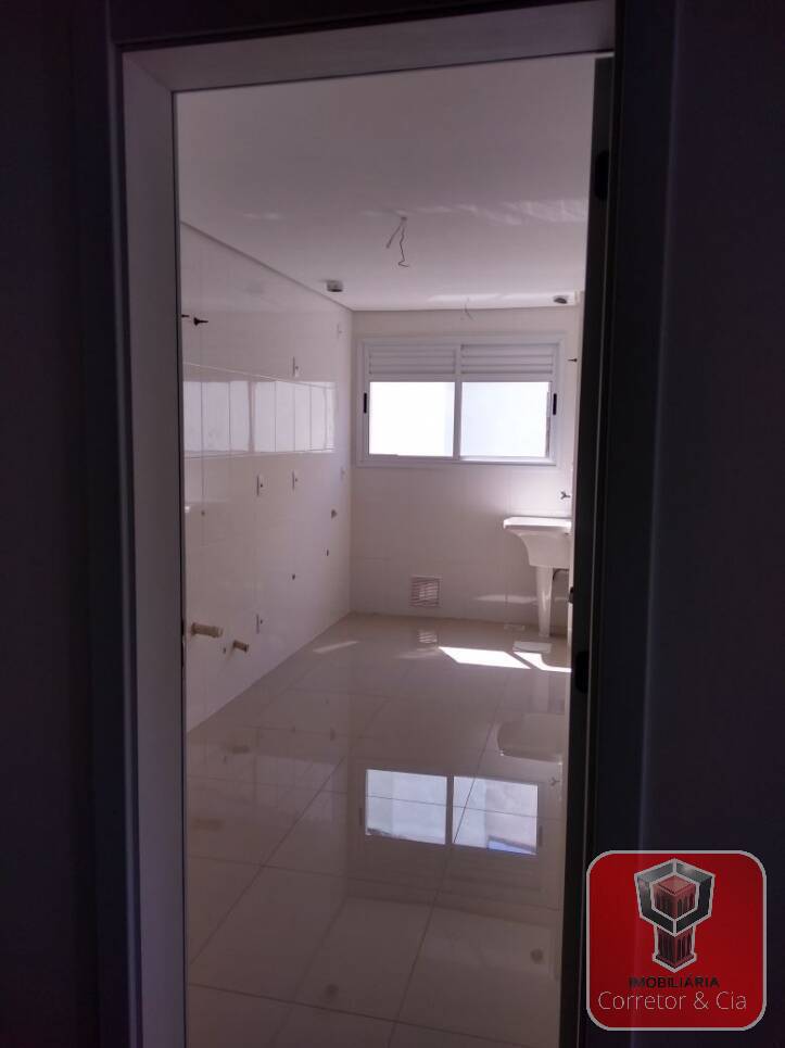 APARTAMENTO DE 03 DORMITÓRIOS EM PORTO ALEGRE