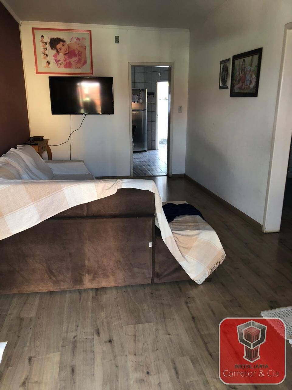 VENDE-SE LINDA CASA NO BAIRRO: PARAISO
