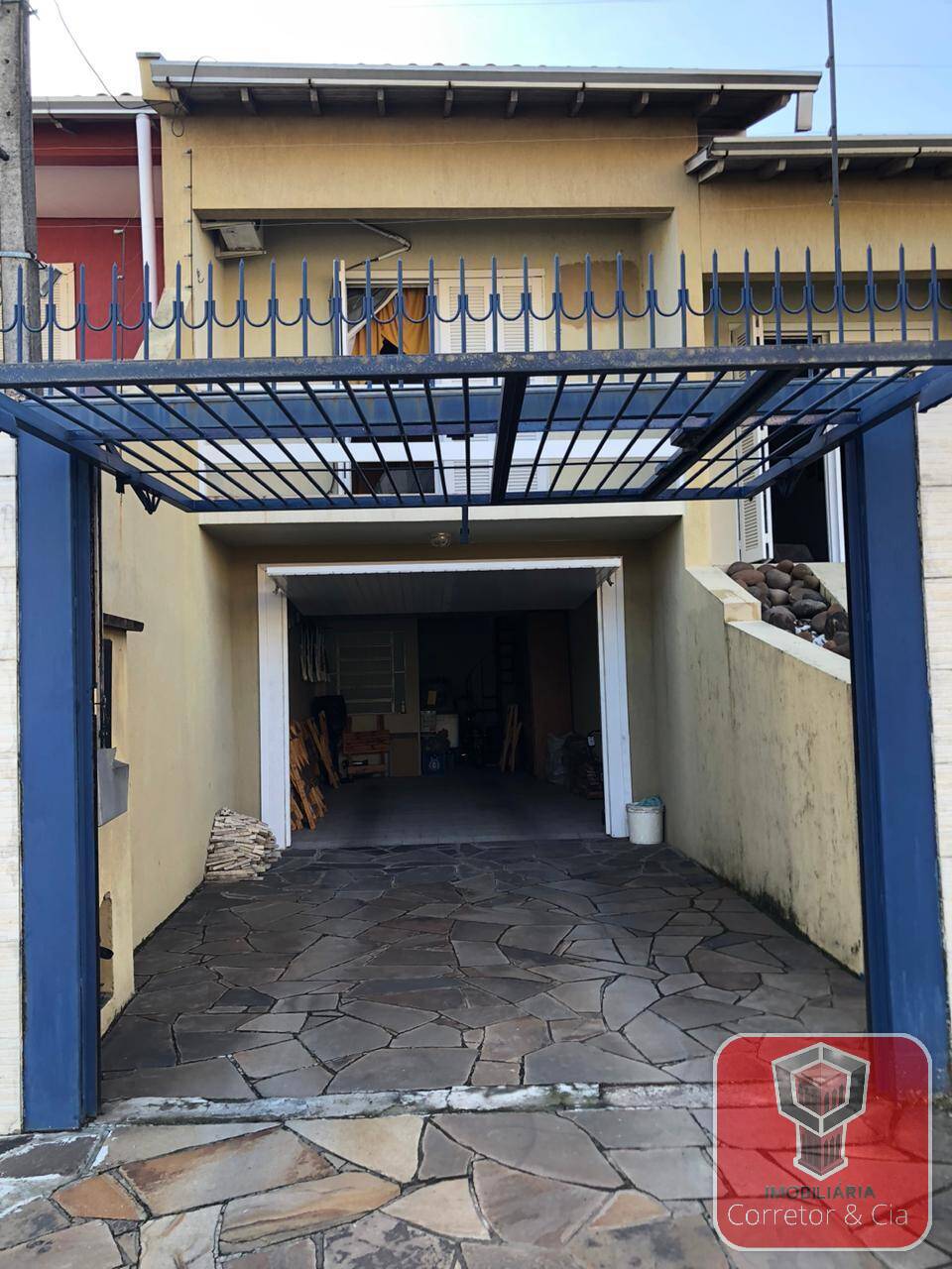 VENDE-SE LINDA CASA NO BAIRRO: PARAISO