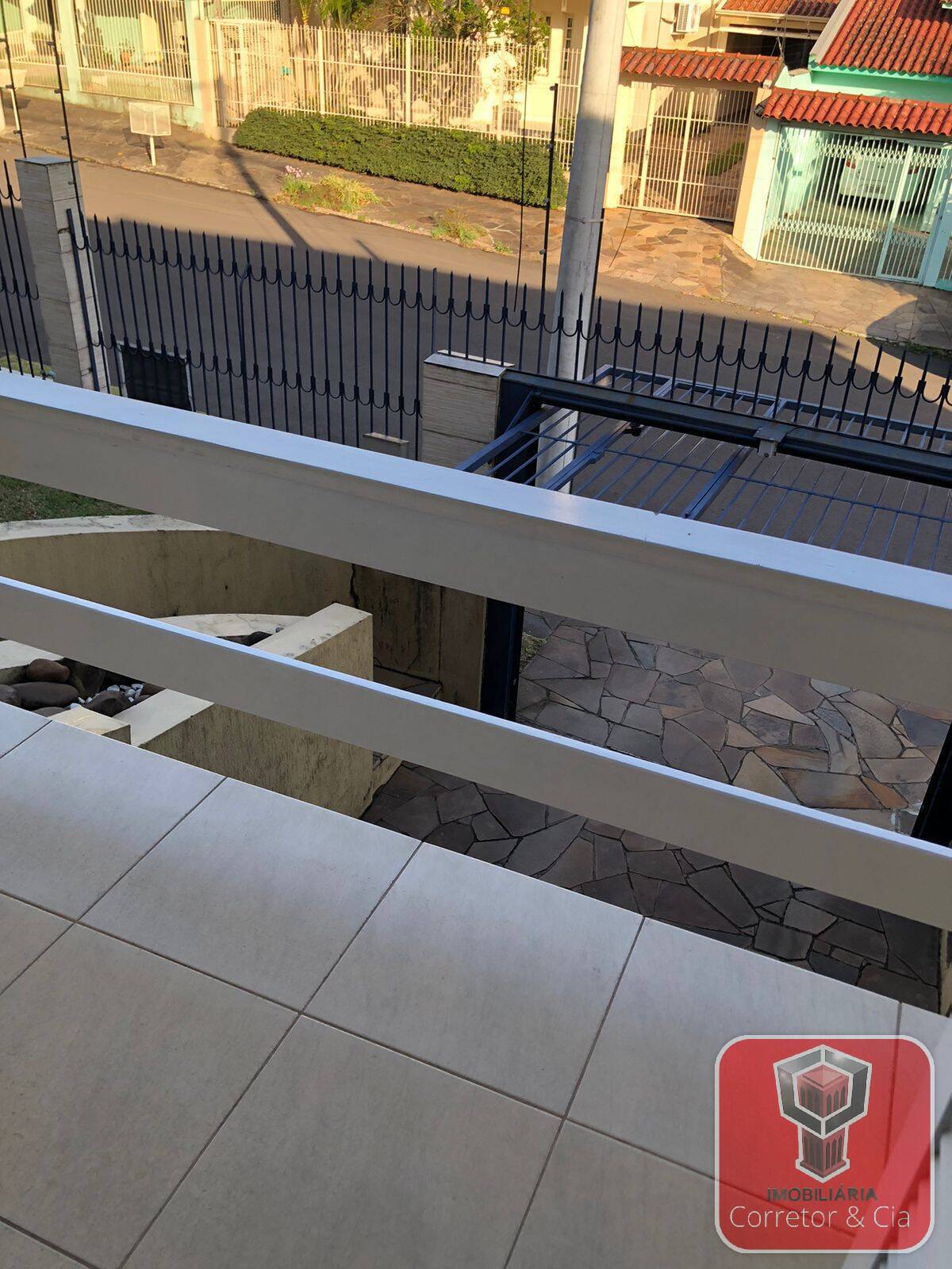 VENDE-SE LINDA CASA NO BAIRRO: PARAISO