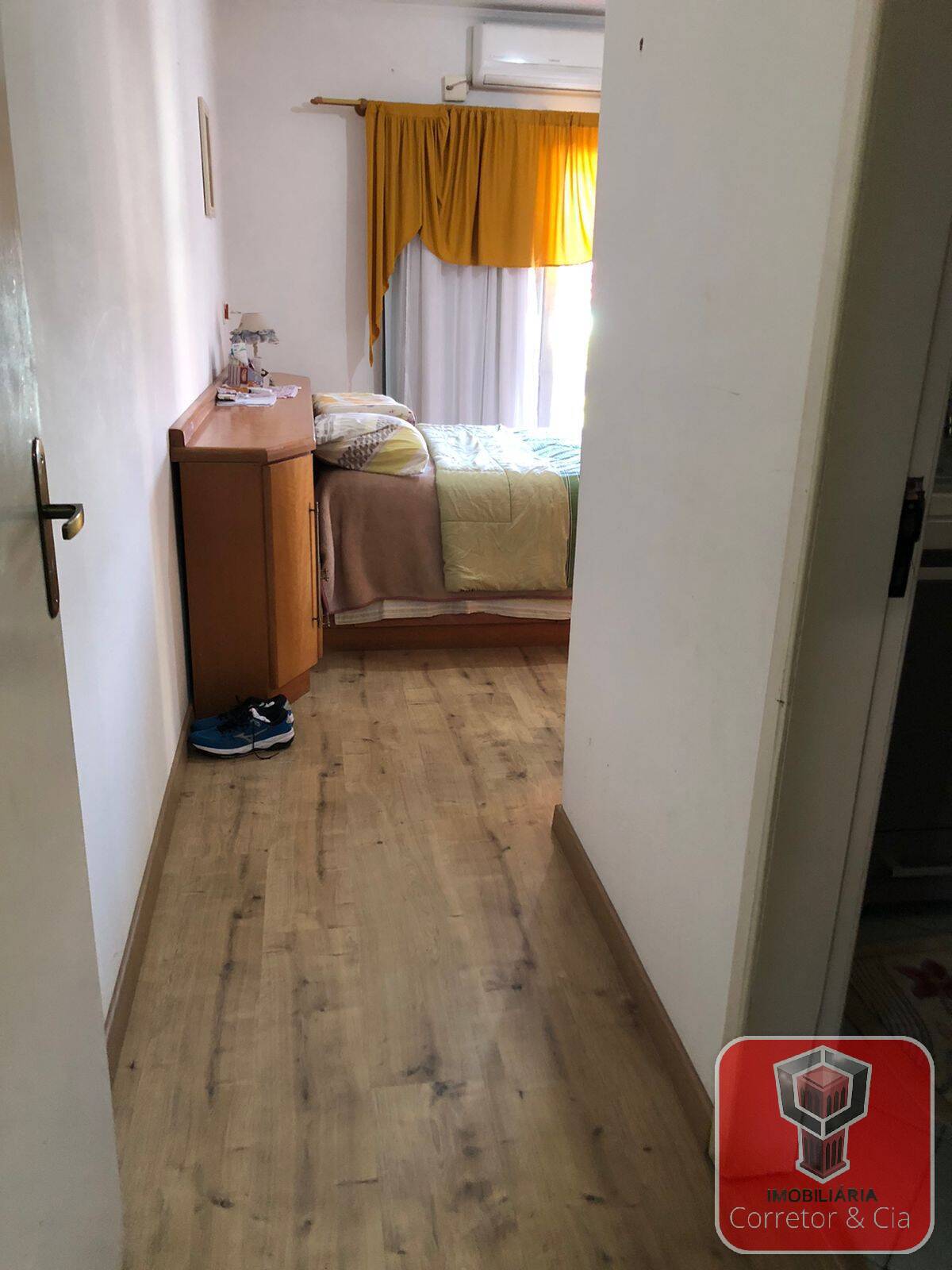 VENDE-SE LINDA CASA NO BAIRRO: PARAISO
