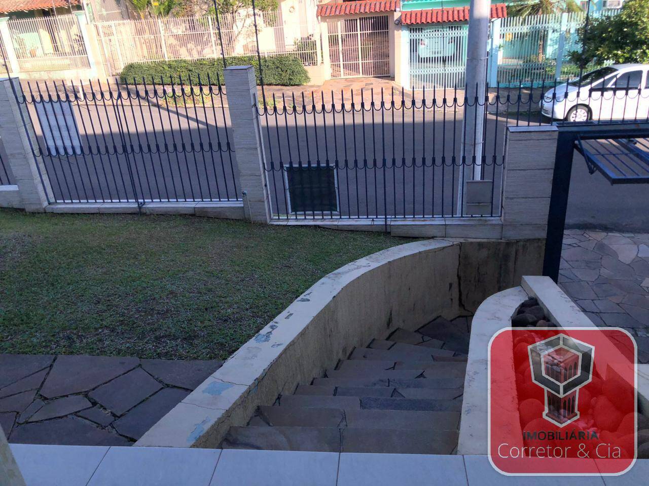 VENDE-SE LINDA CASA NO BAIRRO: PARAISO