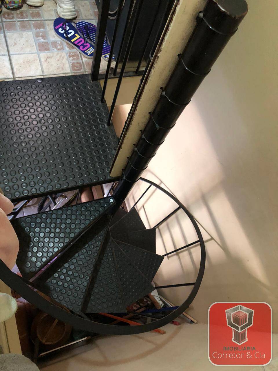 VENDE-SE LINDA CASA NO BAIRRO: PARAISO