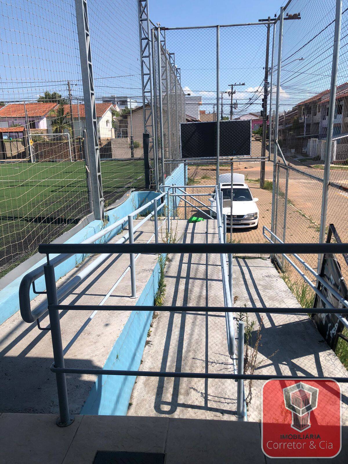 VENDE-SE Quadra de futebol society, excelente oportunidade de negócio.