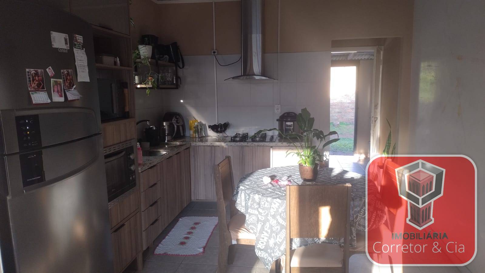 OPORTUNIDADE IMPERDÍVEL – CASA PRÓXIMA AO CENTRO!