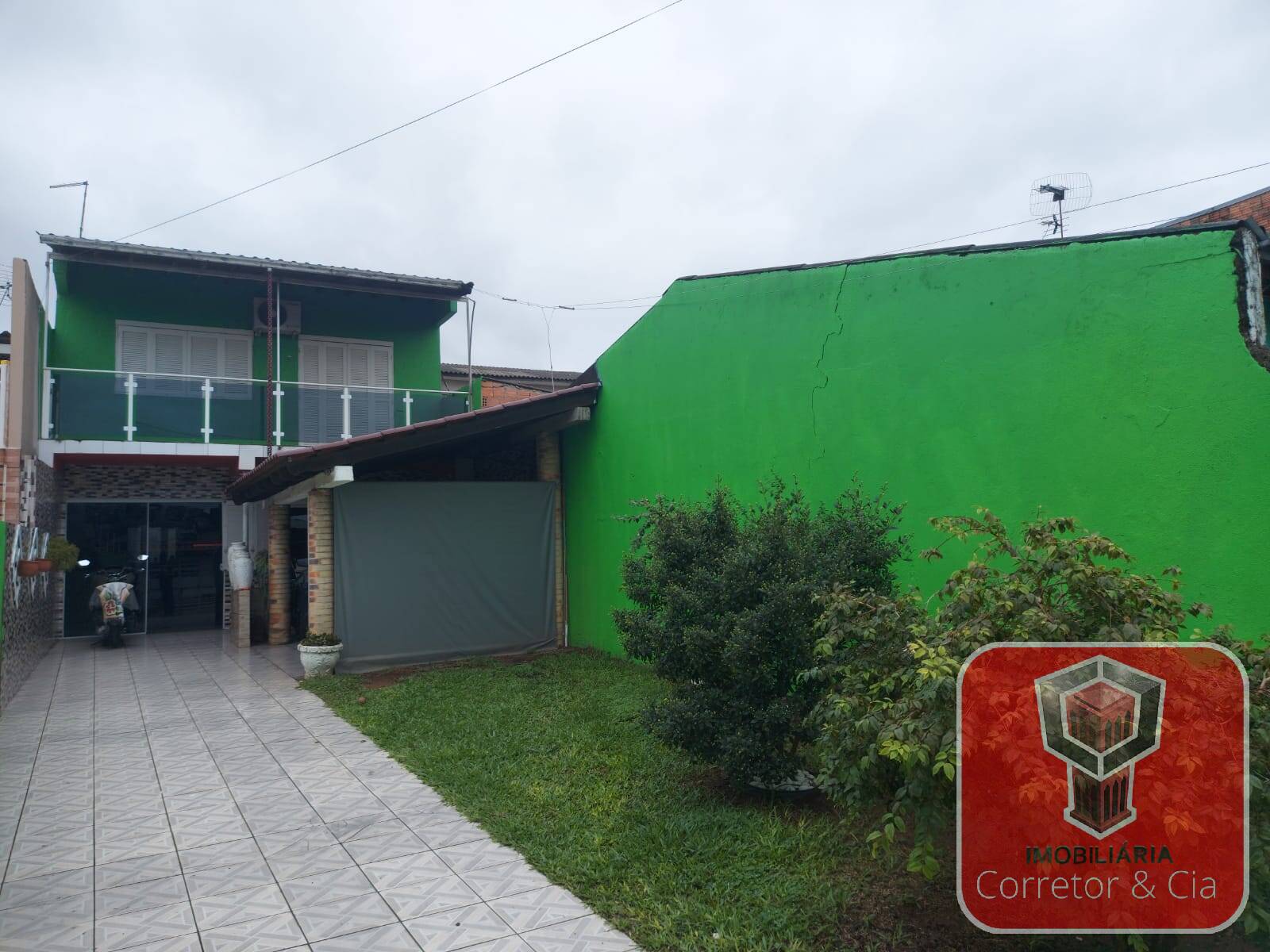 OPORTUNIDADE - CASA NO BAIRRO JARDIM
