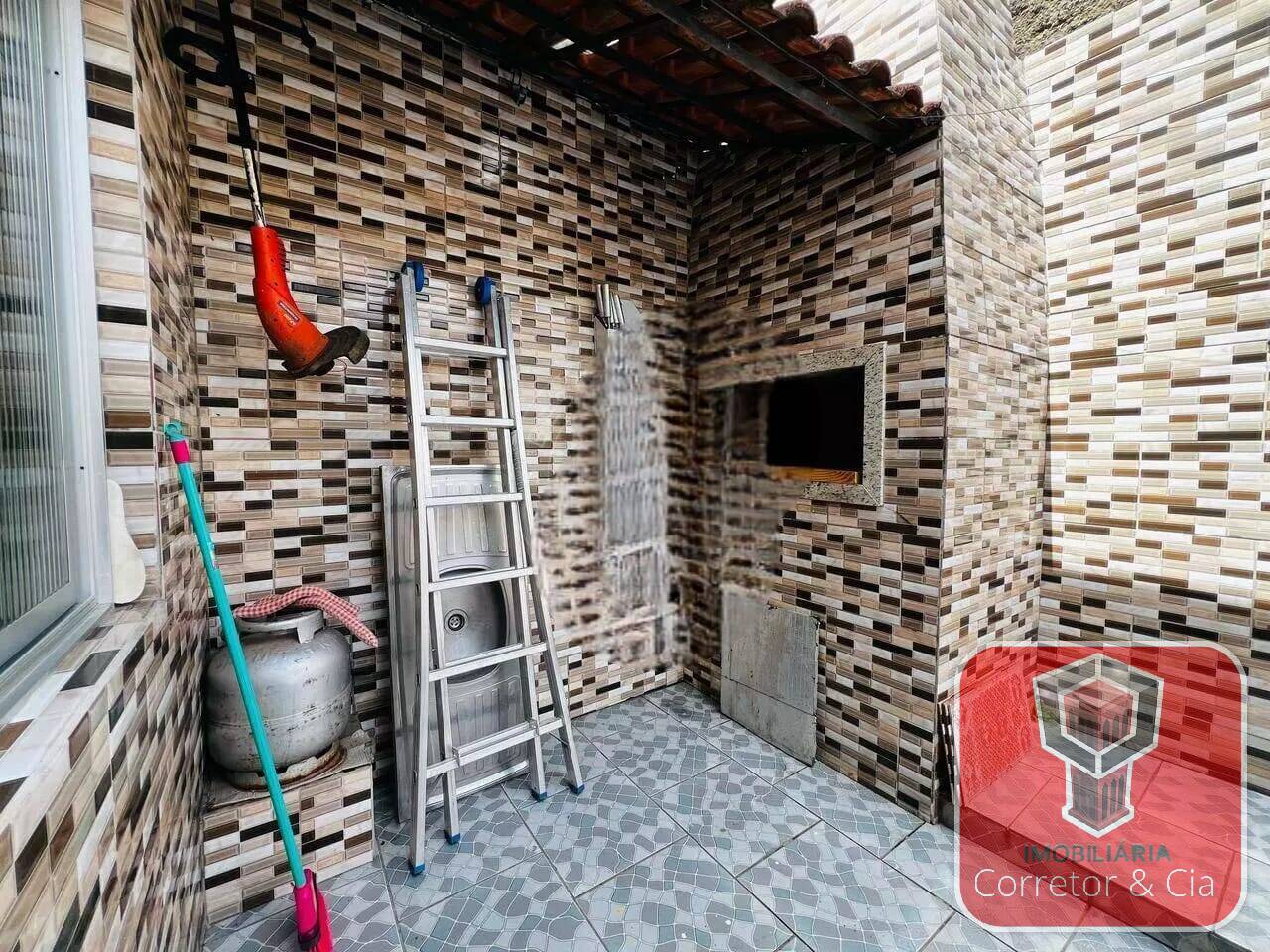 OPORTUNIDADE - CASA NO BAIRRO JARDIM