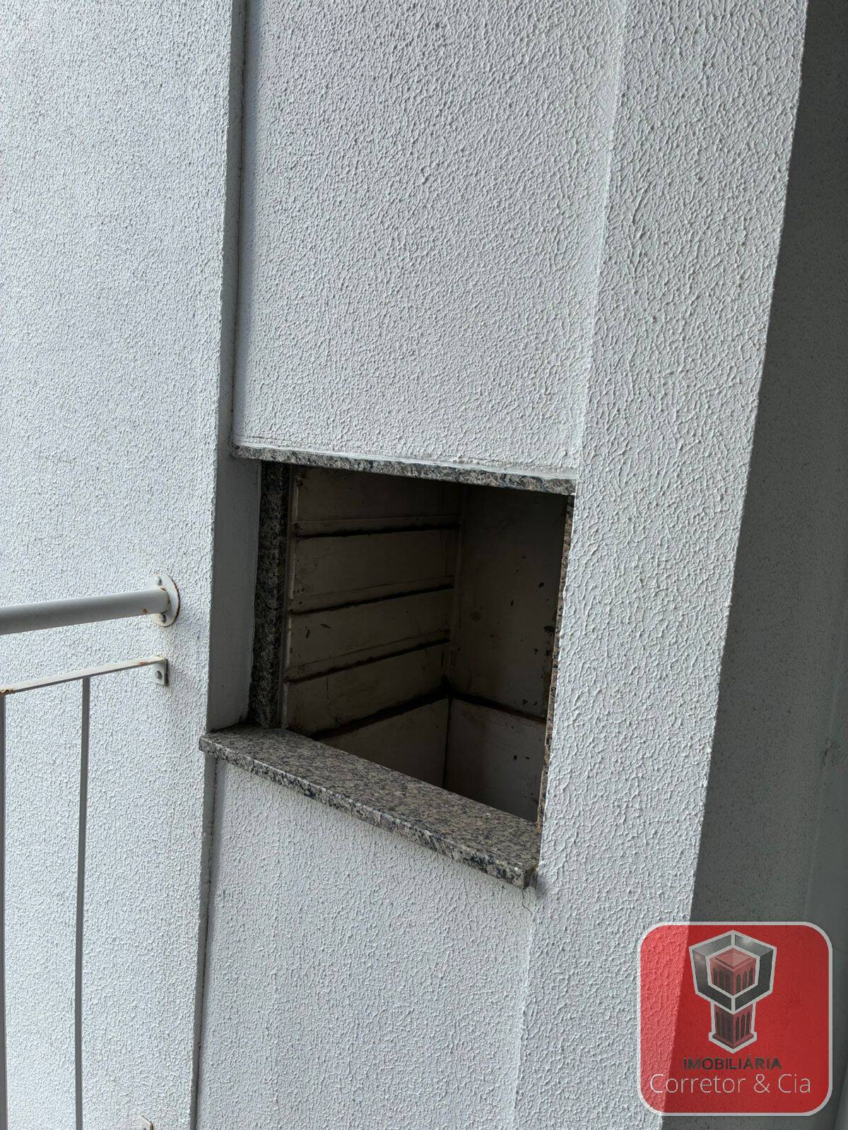 APARTAMENTO RESIDENCIAL MONIQUE ESTEIO