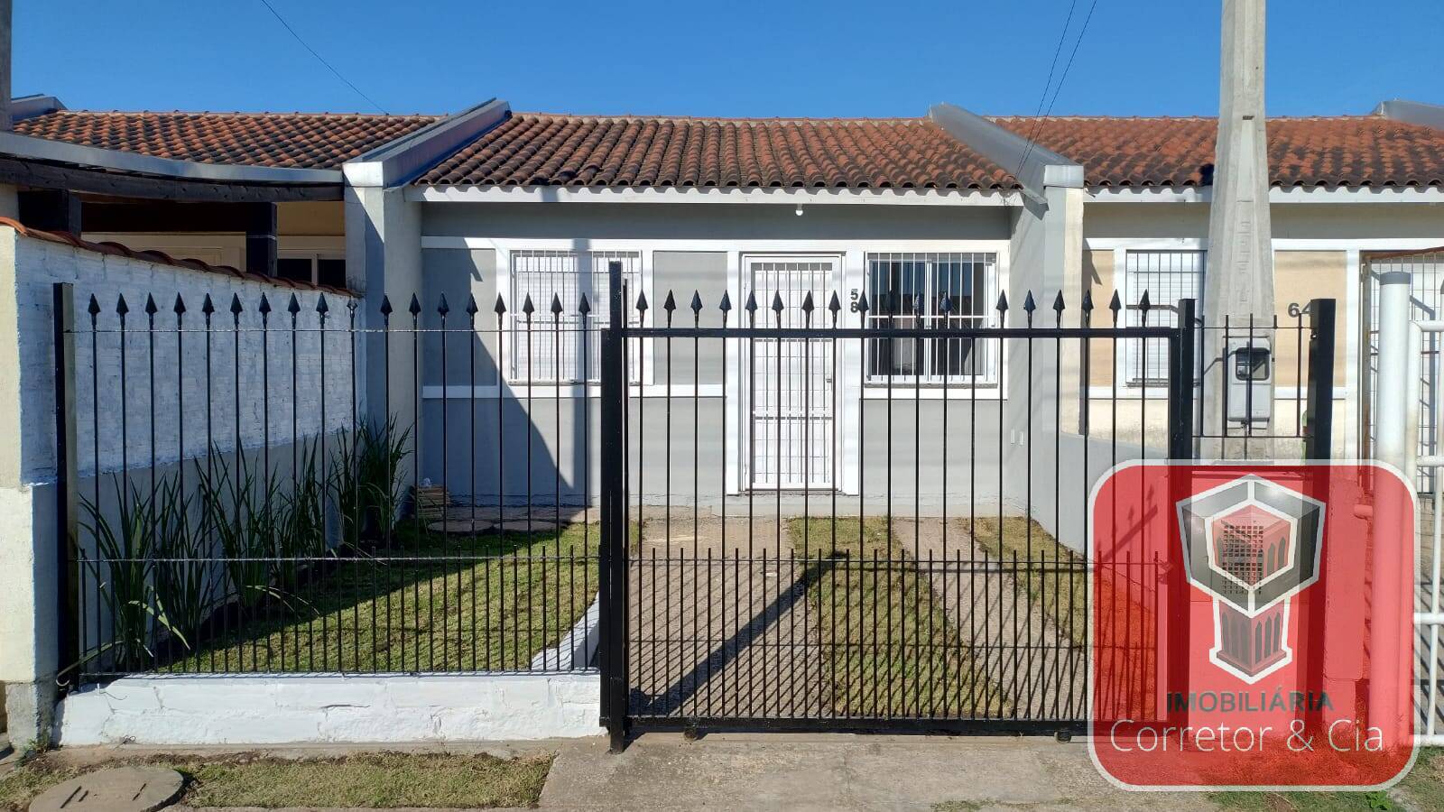 OPORTUNIDADE - CASA EM ESTEIO