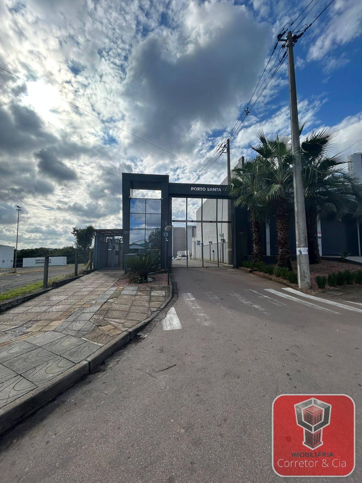 VENDE-SE APARTAMENTO NO PORTO SANTA FÉ
