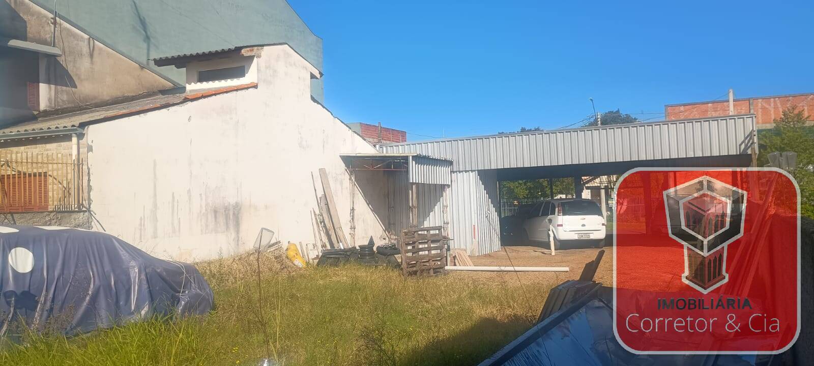 VENDE-SE TERRENO COMERCIAL COM GALPÃO EM CACHOEIRINHA