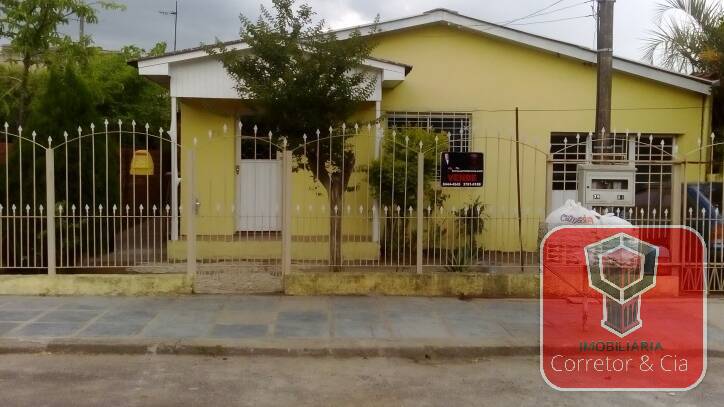 TERRENO ESCRITURADO COM 03 CASAS